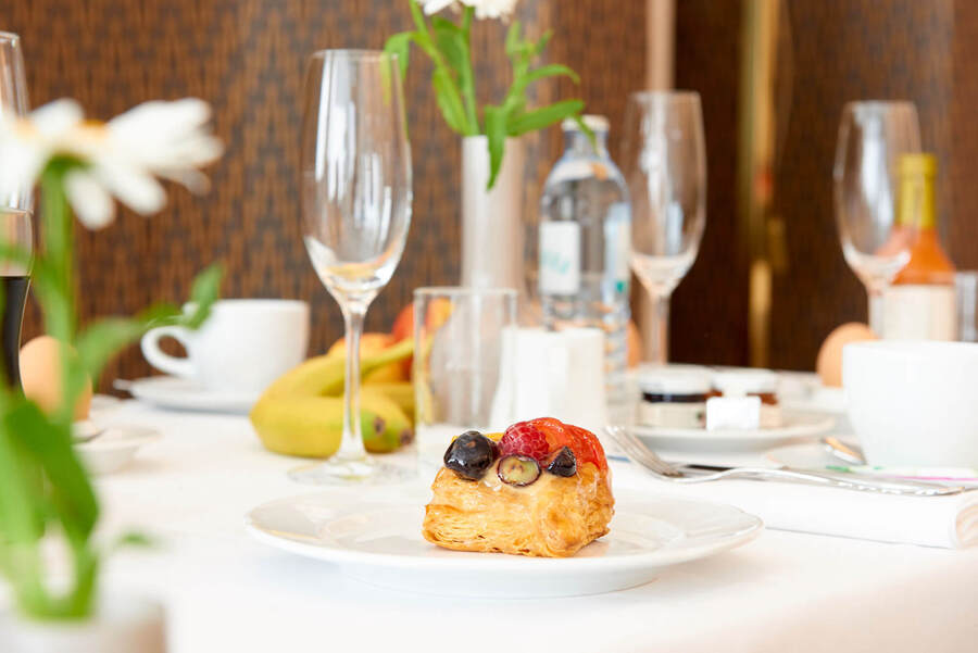 delicious, beautiful breakfast at Singerstrasse 21/25 on Stephansplatz
