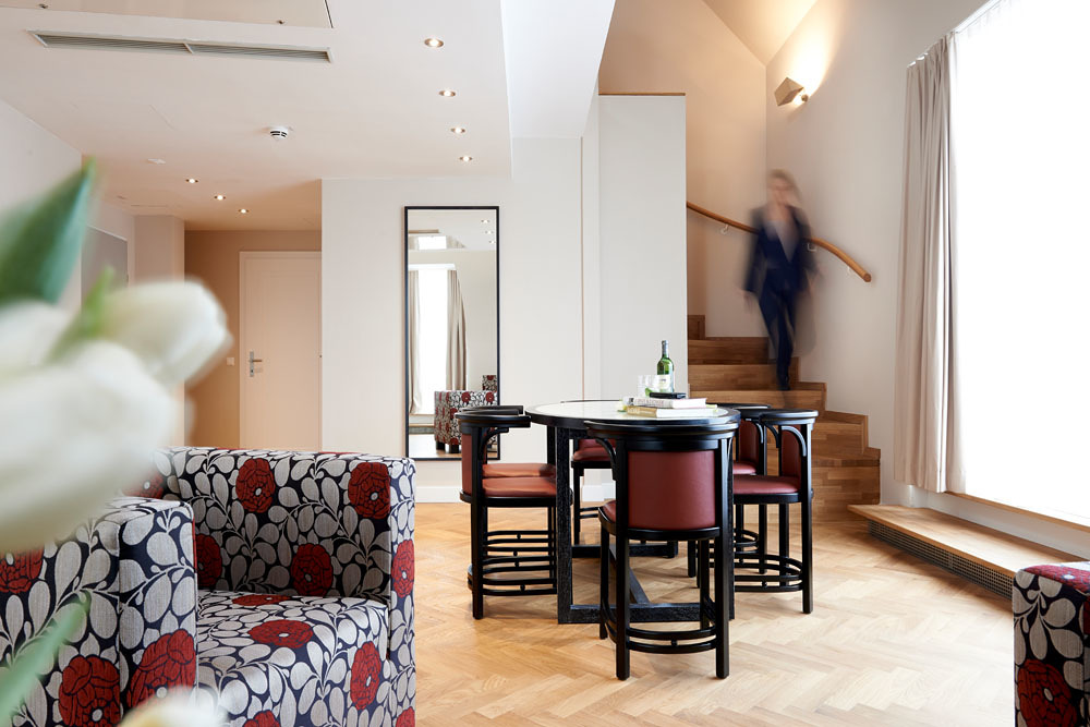 Living room Apartment 803 Singerstrasse