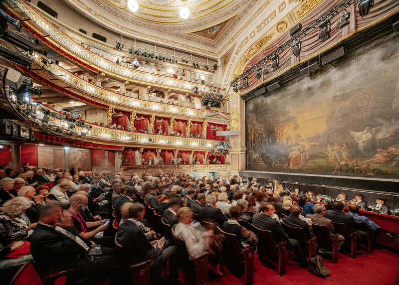 Wiener Oper mit wunderschönem Ambiente 
